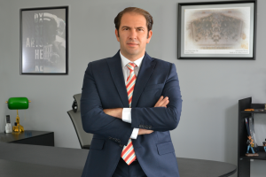 Dr. Tanay Evliya